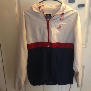 Pullover wind breaker type